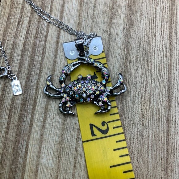 Lady Remington Crab Rhinestone Silver Tone Necklace - Picture 6 of 6